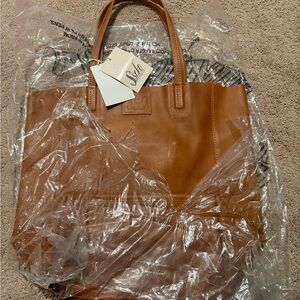Sseko Tan Leather Tote Bag